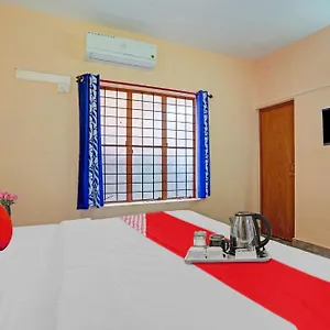 3* Hotel O North Park Tourist