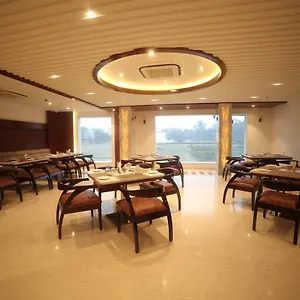 Comfort Hotel Varanasi